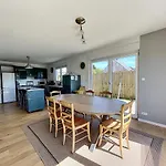 Ferienhaus Moderne Au Calme, Terrasse, Jardin Clos, A 500m De La De Kairon, Proche Commerces Et Loisirs - Fr-1-361-372 *