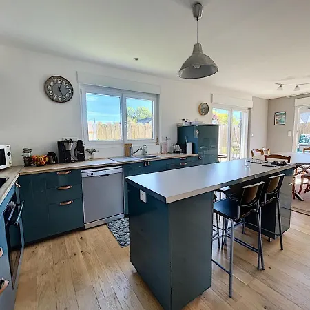 Moderne Au Calme, Terrasse, Jardin Clos, A 500m De La De Kairon, Proche Commerces Et Loisirs - Fr-1-361-372 * Saint-Pair-sur-Mer