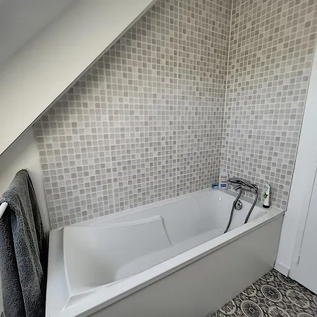 Moderne Au Calme, Terrasse, Jardin Clos, A 500m De La De Kairon, Proche Commerces Et Loisirs - Fr-1-361-372 Vakantiehuis