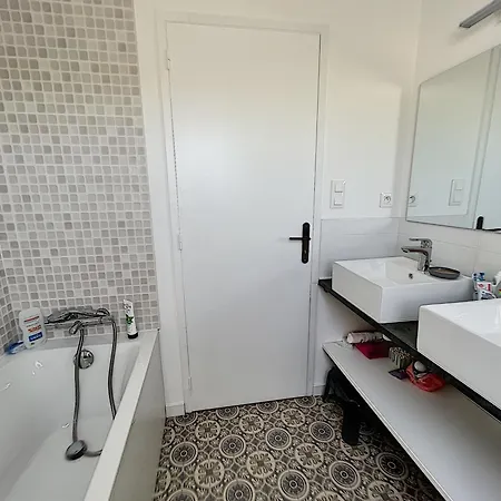 Prázdninový dům Moderne Au Calme, Terrasse, Jardin Clos, A 500m De La De Kairon, Proche Commerces Et Loisirs - Fr-1-361-372 *