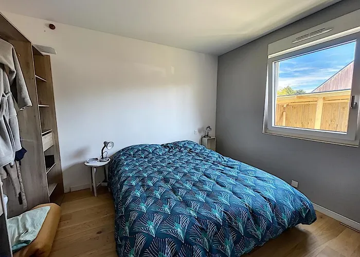 Moderne Au Calme, Terrasse, Jardin Clos, A 500m De La De Kairon, Proche Commerces Et Loisirs - Fr-1-361-372